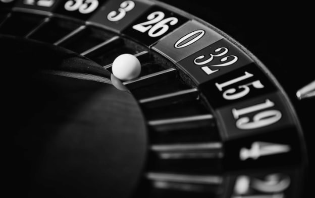 Tampilan interaktif live casino dengan dealer nyata di snowbet88